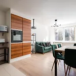 Apartment Jerozolimskie Urban Comfort By Bookinghost